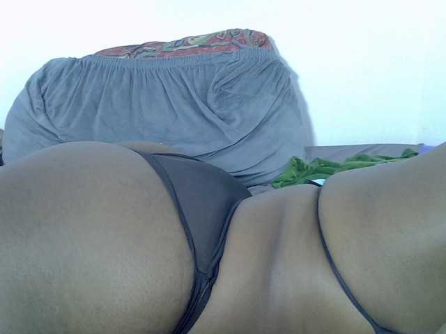 Prettyliz30's BongaCams show and profile