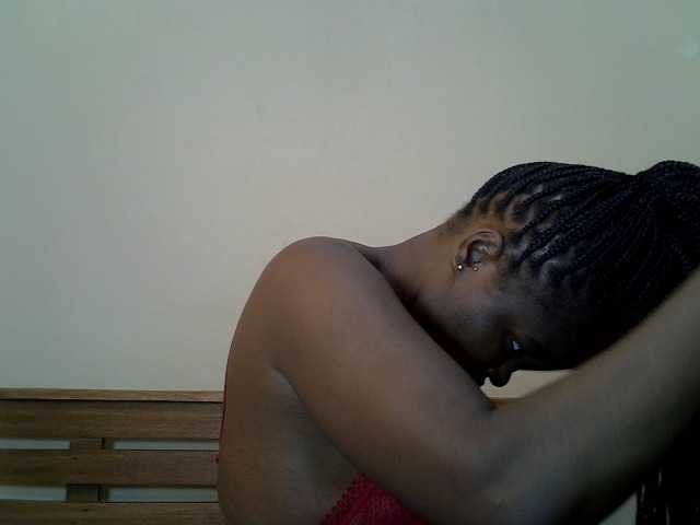 Prettyliz30's BongaCams show and profile