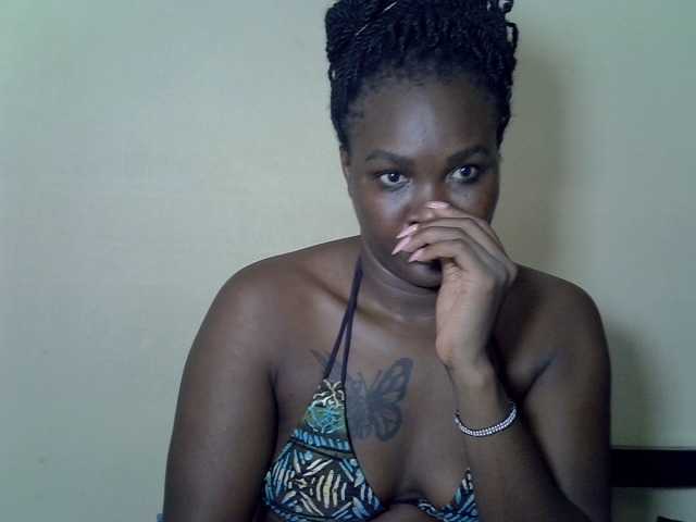 Prettyliz30's BongaCams show and profile