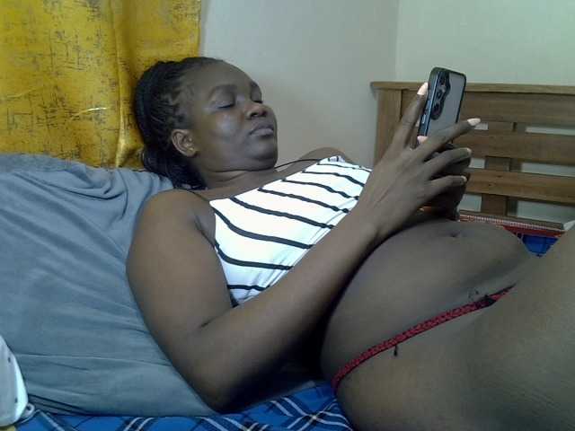 Prettyliz30's BongaCams show and profile