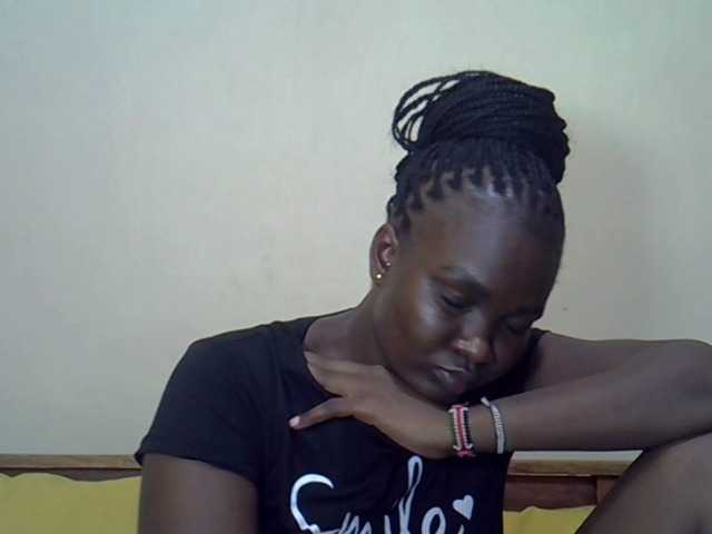 Prettyliz30's BongaCams show and profile