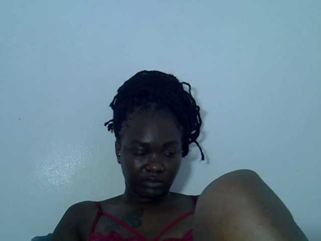 Prettyliz30's BongaCams show and profile