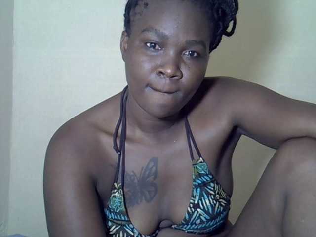 Prettyliz30's BongaCams show and profile