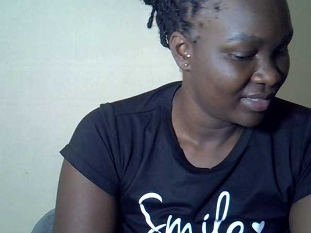 Prettyliz30's BongaCams show and profile