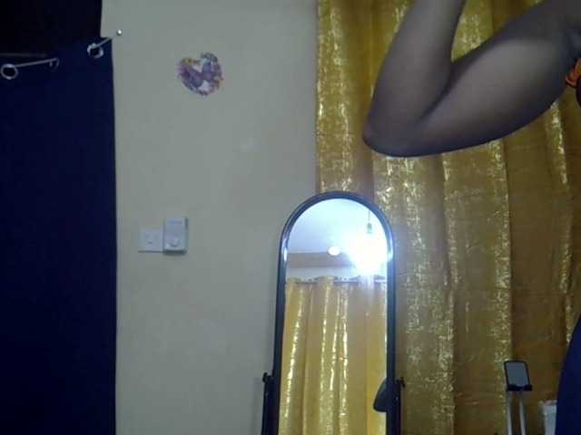 Prettyliz30's BongaCams show and profile