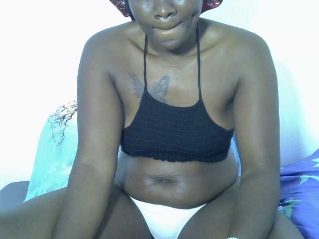 Prettyliz30's BongaCams show and profile