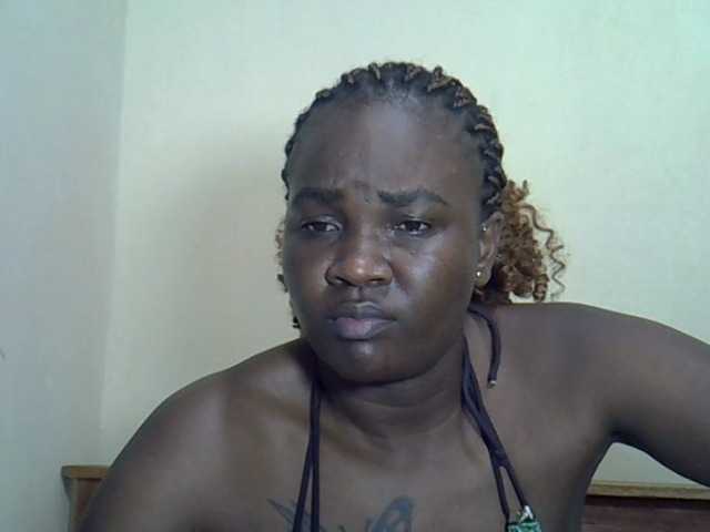 Prettyliz30's BongaCams show and profile