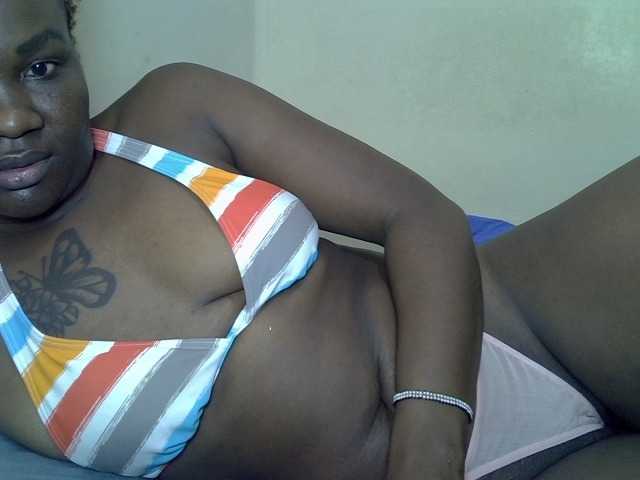 Prettyliz30 live cam profile