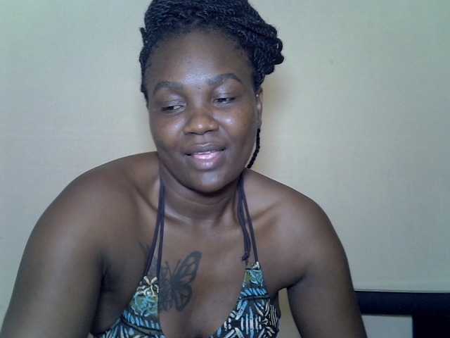 Prettyliz30's BongaCams show and profile