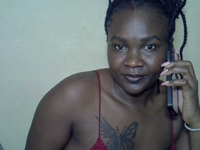 Prettyliz30's BongaCams show and profile