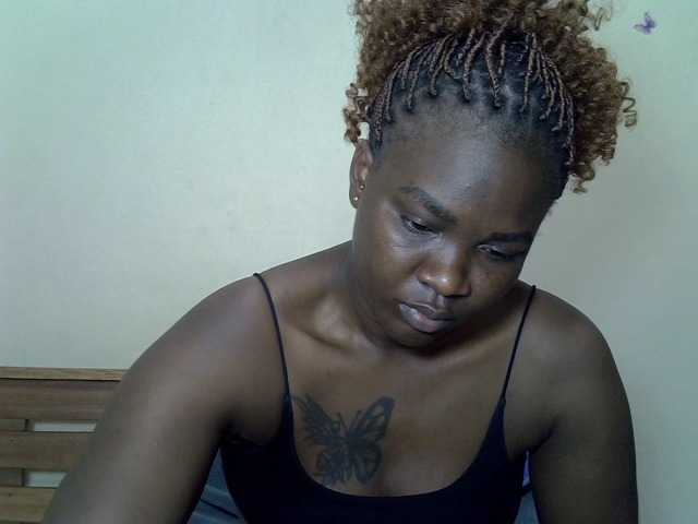 Prettyliz30's BongaCams show and profile