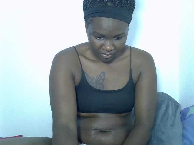 Prettyliz30's BongaCams show and profile