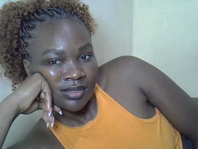 Prettyliz30's BongaCams show and profile