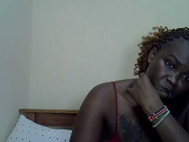 Prettyliz30's BongaCams show and profile