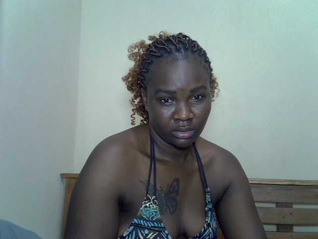 Prettyliz30's BongaCams show and profile