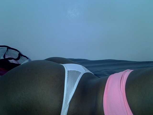 Prettyliz30's BongaCams show and profile