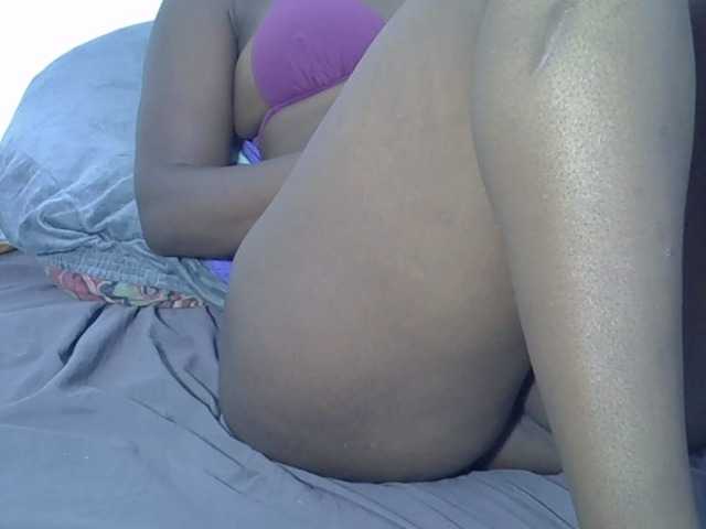 Prettyliz30's BongaCams show and profile