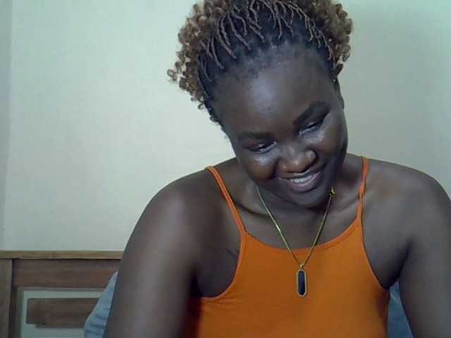 Prettyliz30's BongaCams show and profile