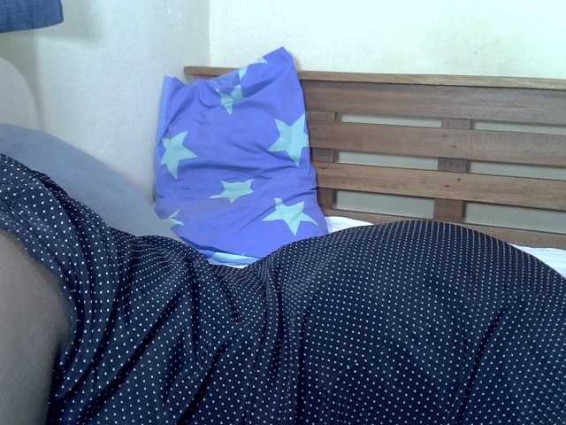 Prettyliz30's BongaCams show and profile