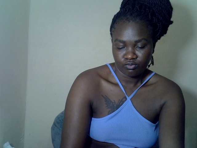 Prettyliz30's BongaCams show and profile