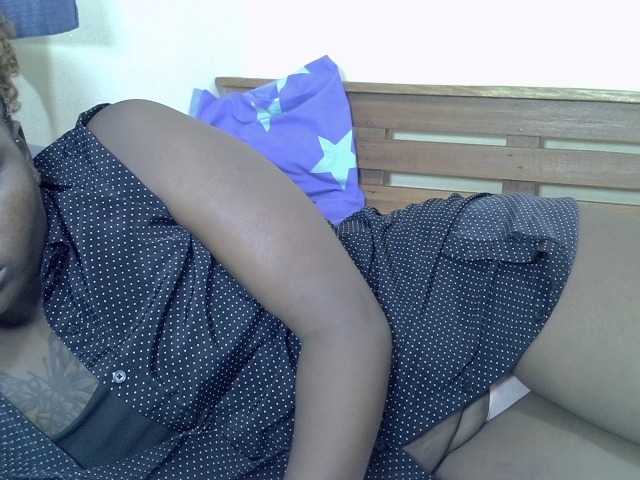 Prettyliz30's BongaCams show and profile