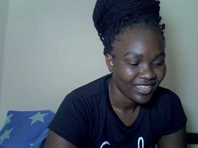 Prettyliz30's BongaCams show and profile