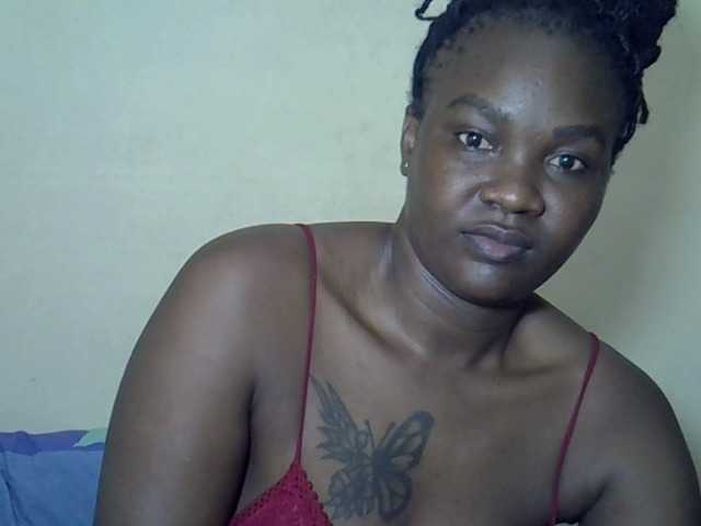 Prettyliz30's BongaCams show and profile