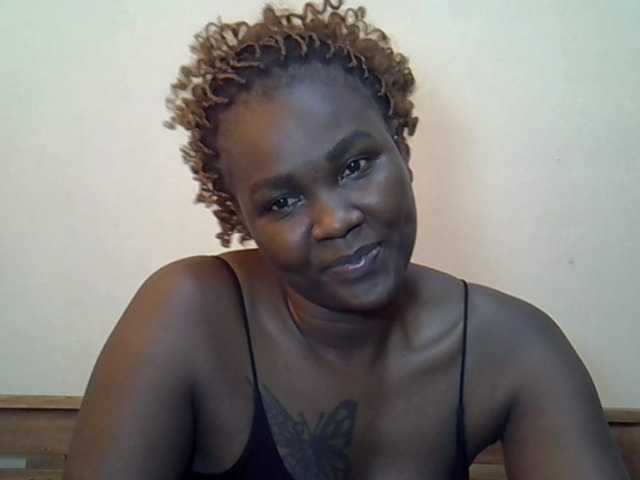 Prettyliz30's BongaCams show and profile