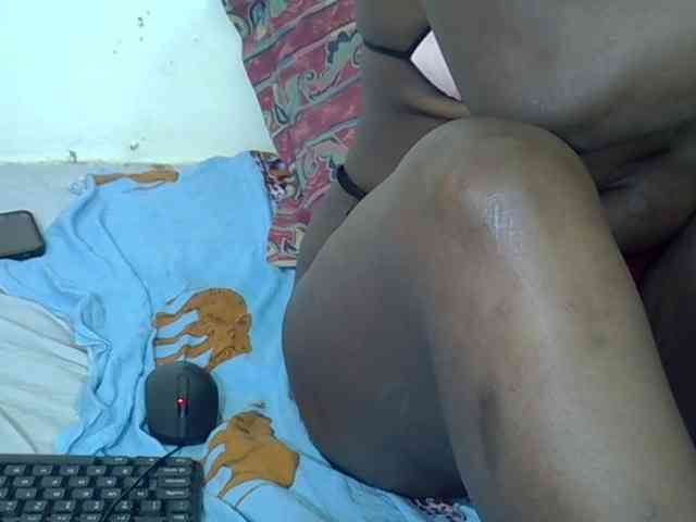 Prettyliz30 webcam