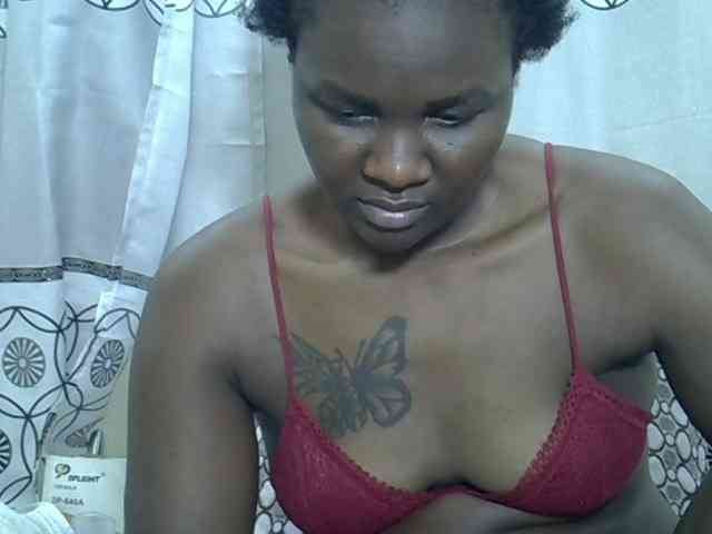 Prettyliz30 webcam