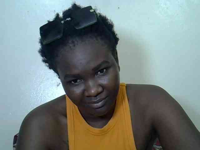 Prettyliz30 webcam