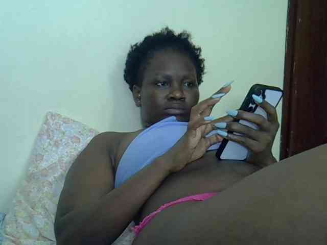 Prettyliz30 webcam