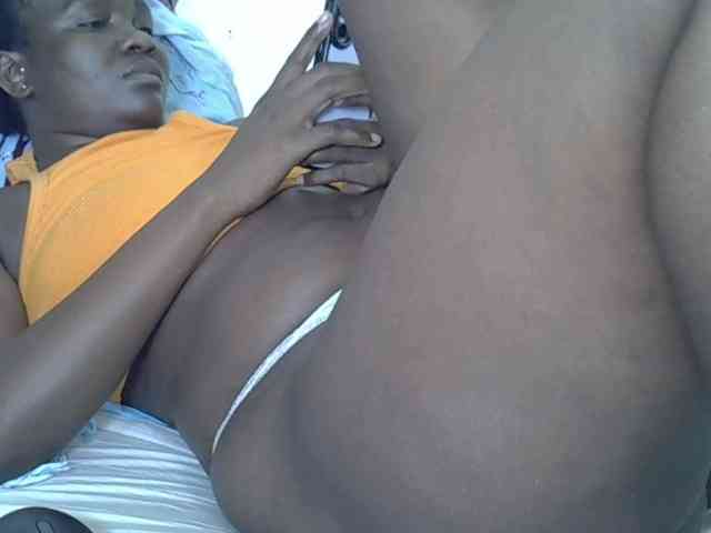 Prettyliz30 webcam