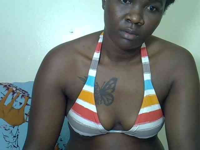 Prettyliz30 webcam