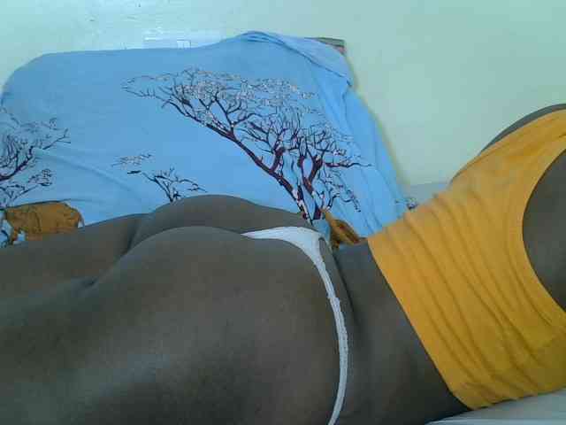 Prettyliz30 webcam