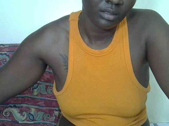Prettyliz30 webcam