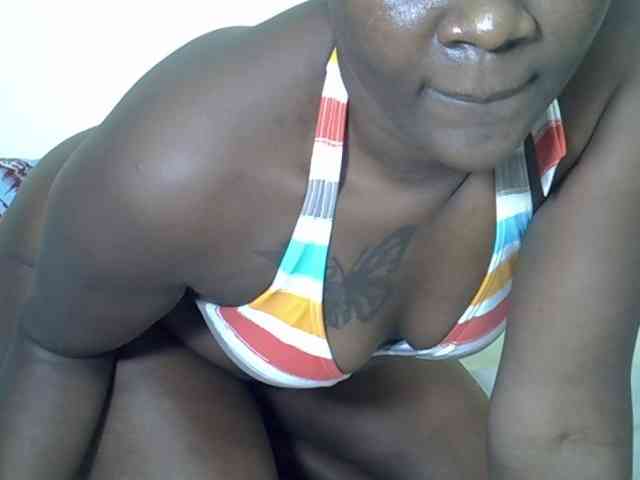 Prettyliz30 webcam