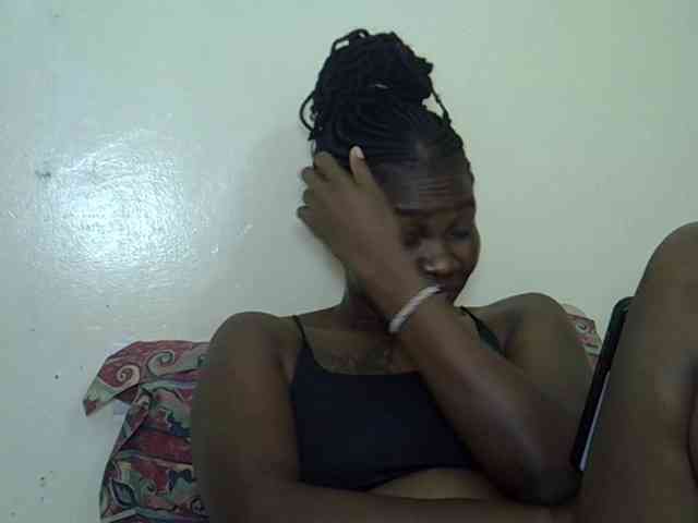 Prettyliz30 webcam