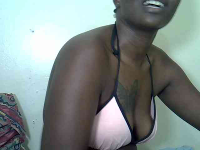 Prettyliz30 webcam