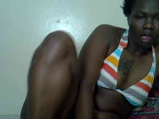 Prettyliz30 webcam