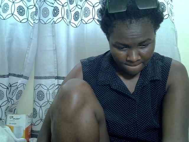 Prettyliz30 webcam
