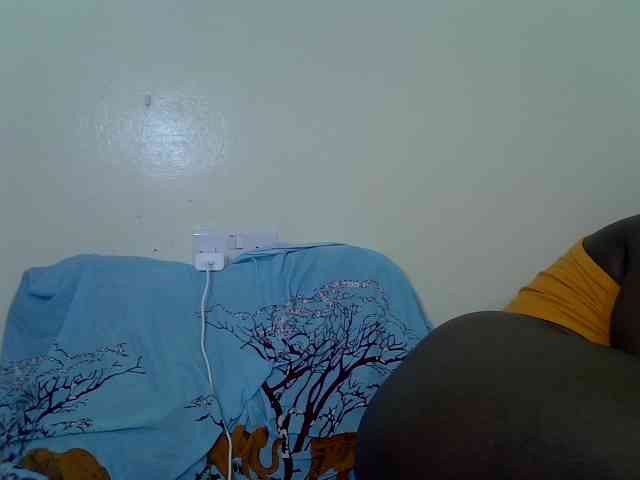Prettyliz30 webcam