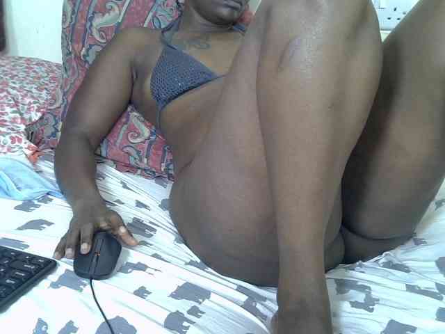 Prettyliz30 webcam