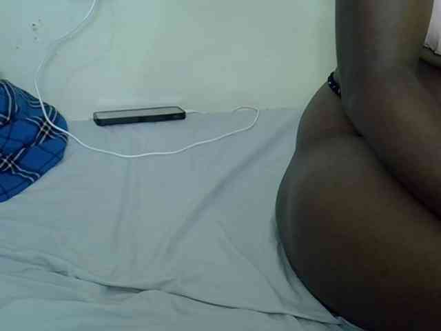 Prettyliz30 webcam