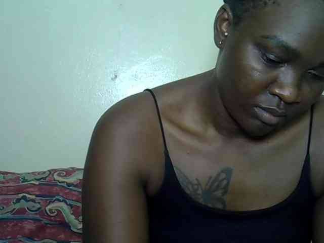 Prettyliz30 webcam
