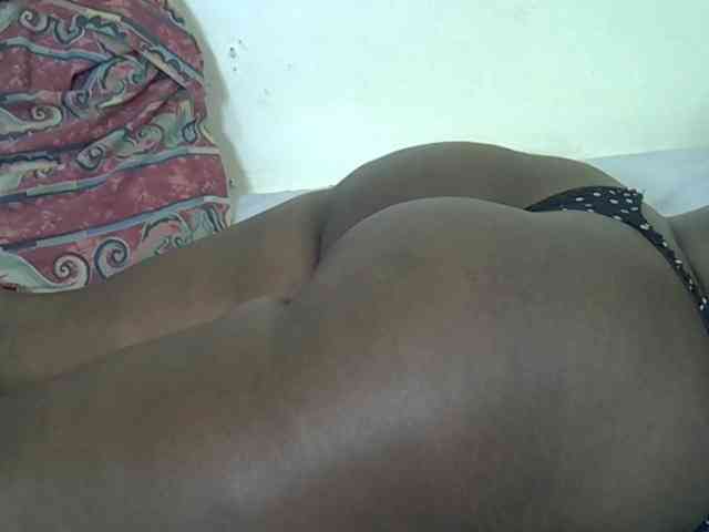 Prettyliz30 webcam