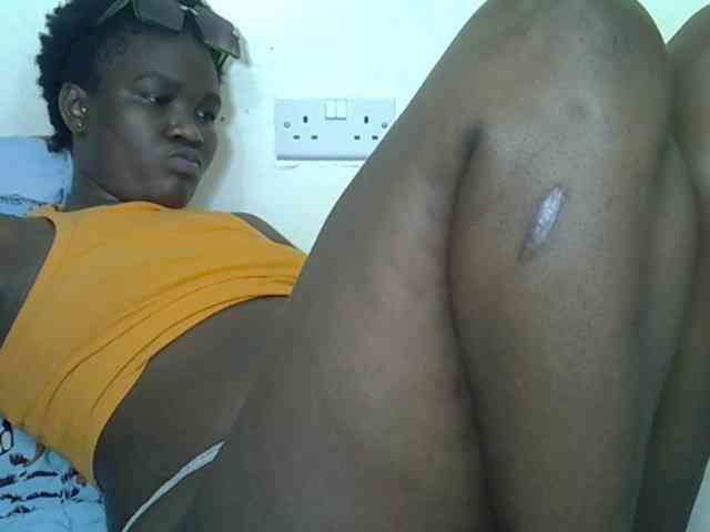 Prettyliz30 webcam