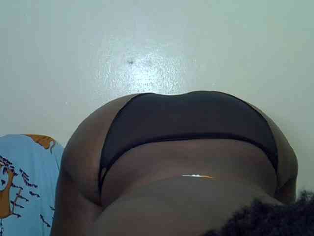 Prettyliz30 webcam