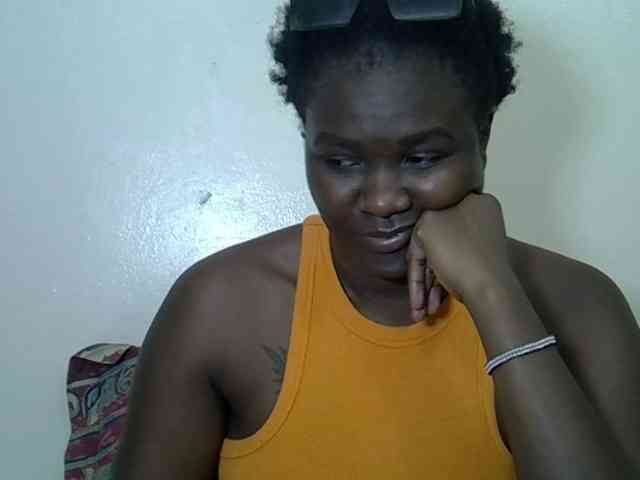 Prettyliz30 webcam