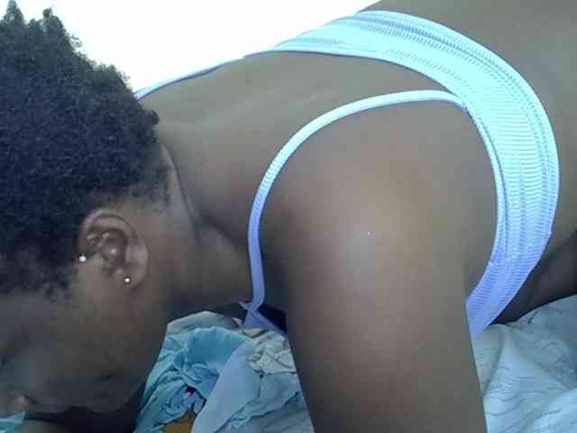Prettyliz30 webcam